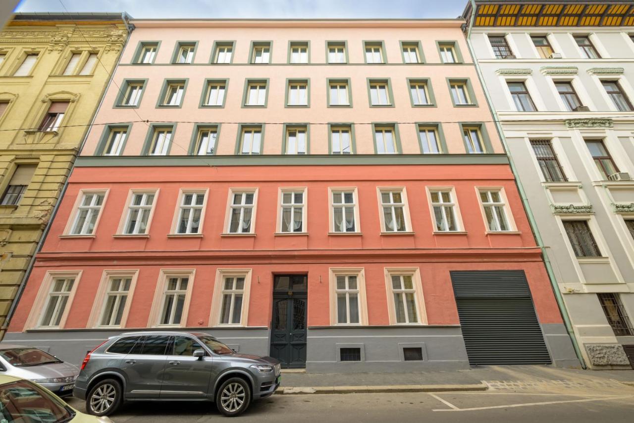 Millenium Spa Relax Apartment Budapest Bagian luar foto